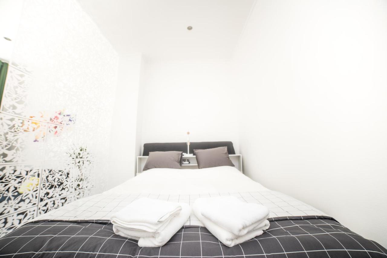 City Centre Hidden Gem! Apartment For Up To 3 People Bruselas Exterior foto