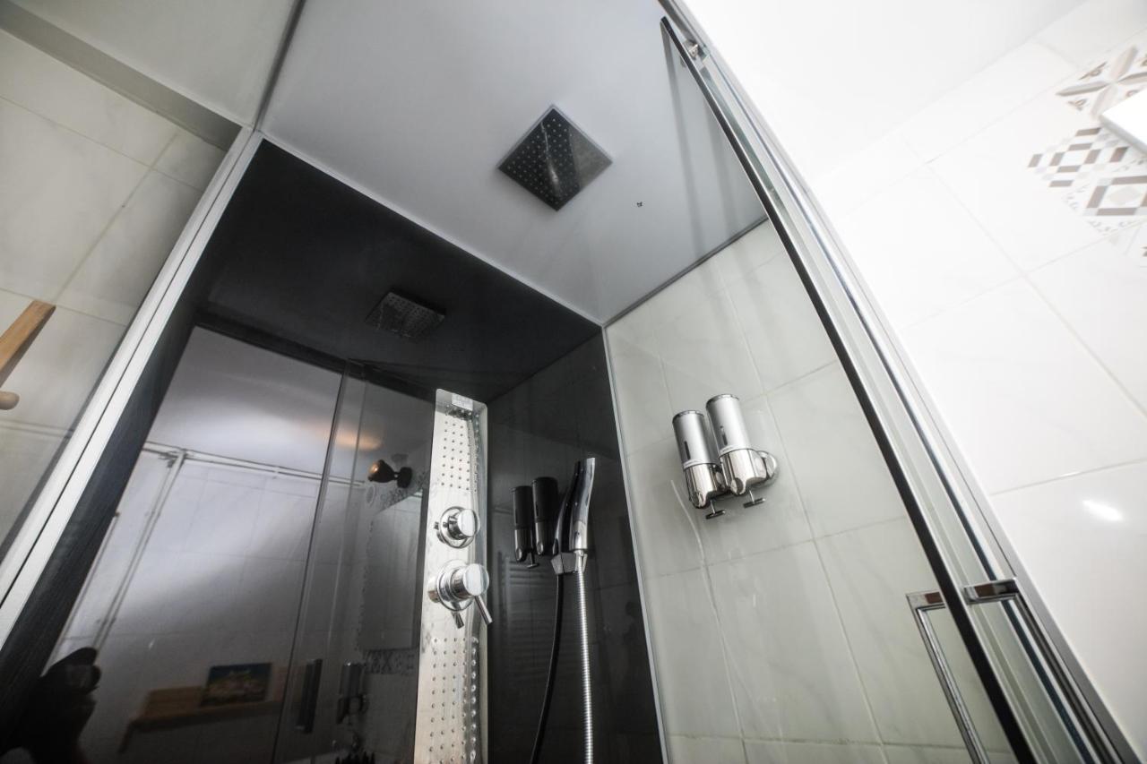 City Centre Hidden Gem! Apartment For Up To 3 People Bruselas Exterior foto