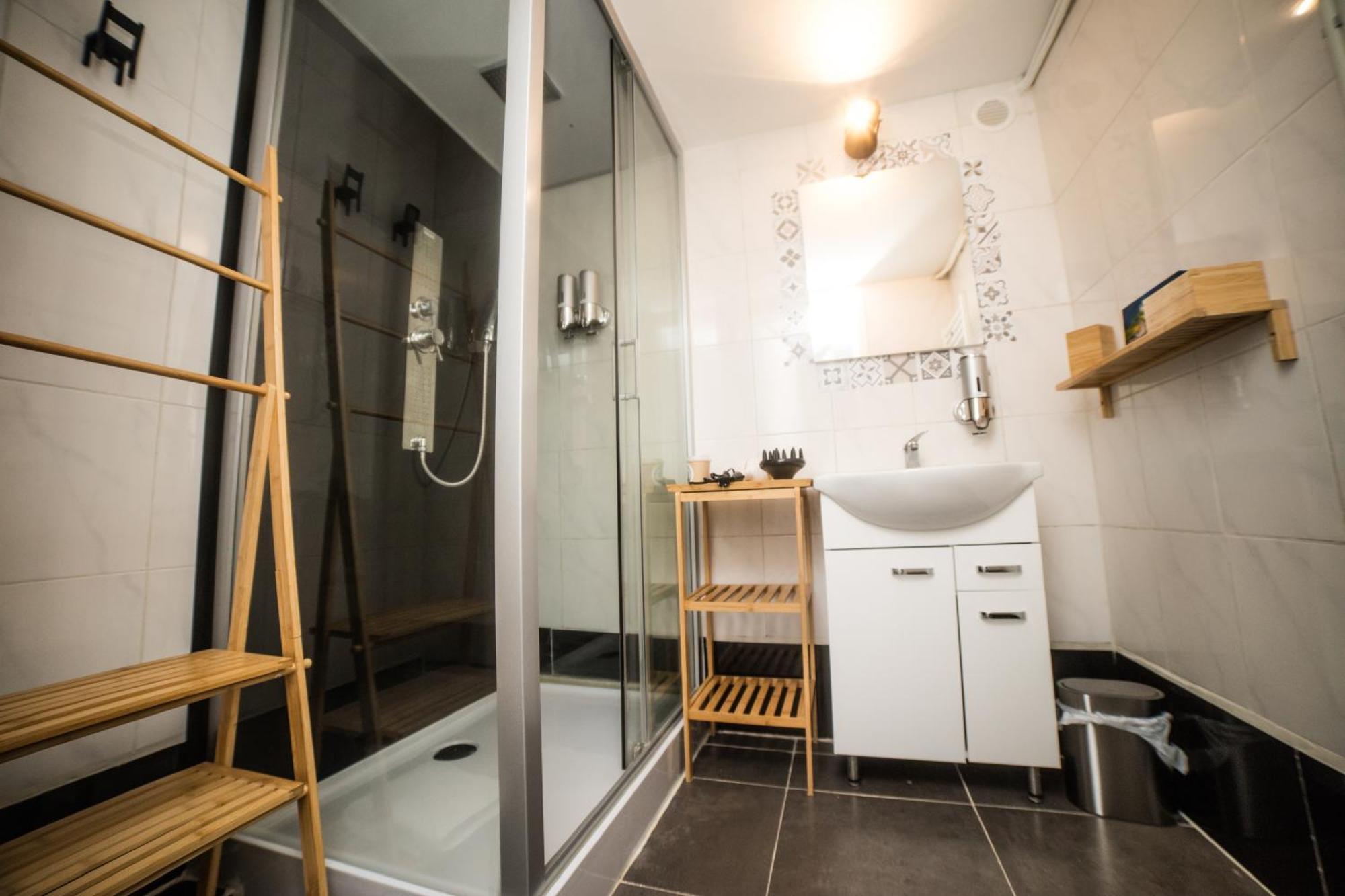 City Centre Hidden Gem! Apartment For Up To 3 People Bruselas Exterior foto